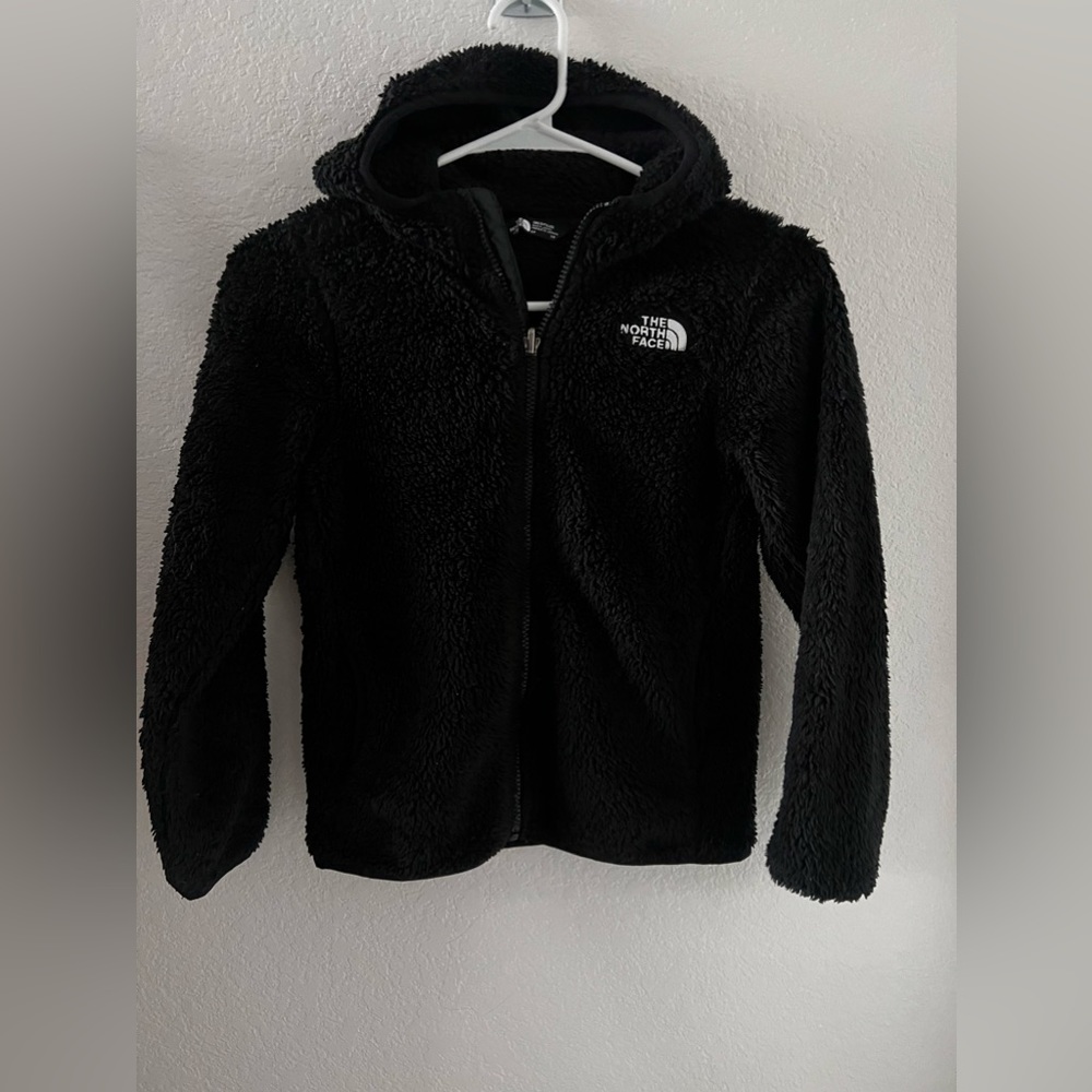 The North Face girls’ fleece jacket